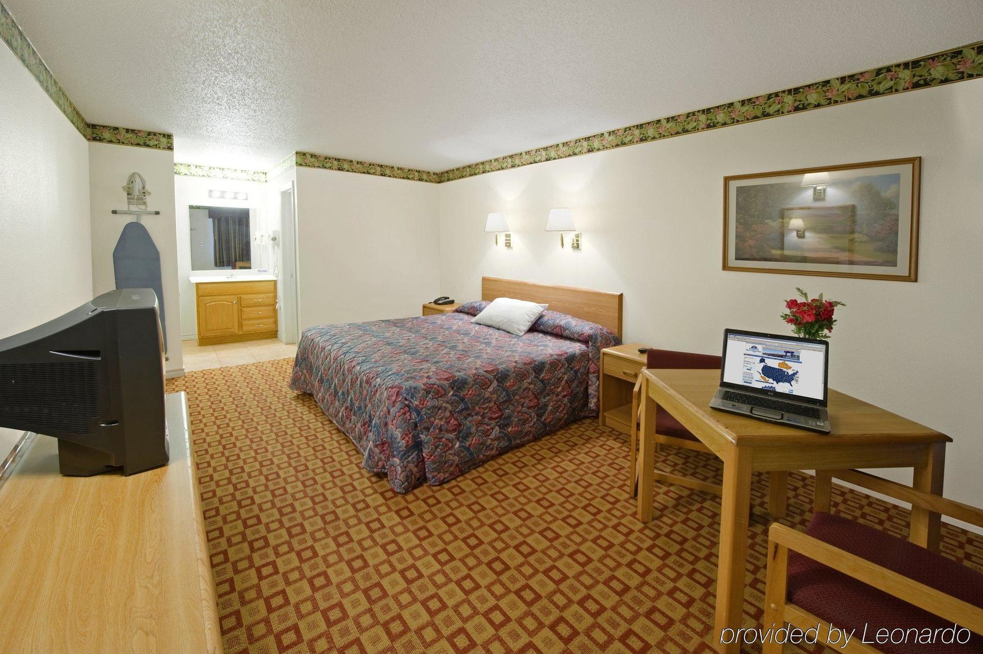 Americas Best Value Inn Weatherford Ruang foto