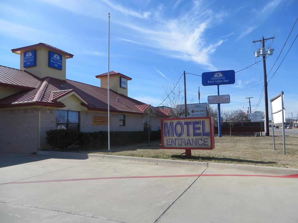 Americas Best Value Inn Weatherford Bagian luar foto