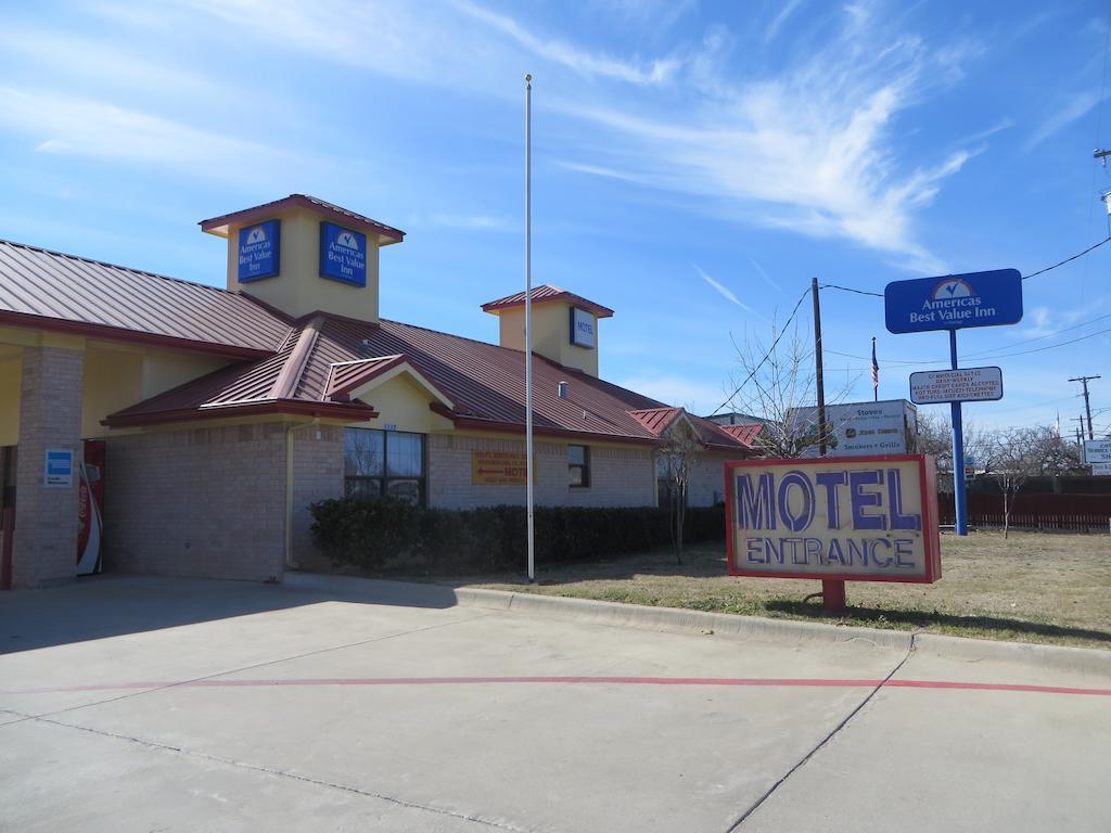 Americas Best Value Inn Weatherford Bagian luar foto